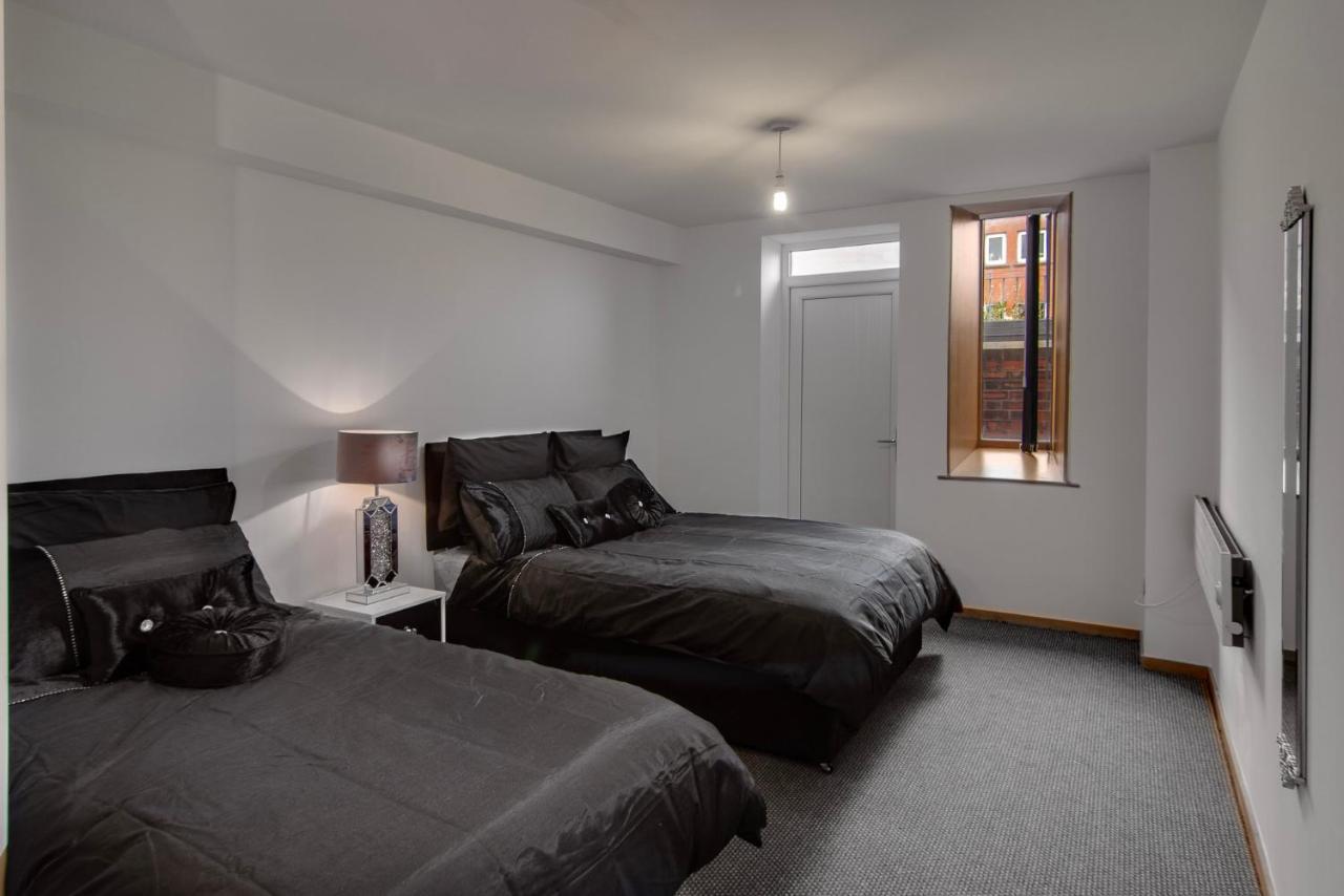 Super Spacious Church Conversion Close To Tower Blackpool Bagian luar foto